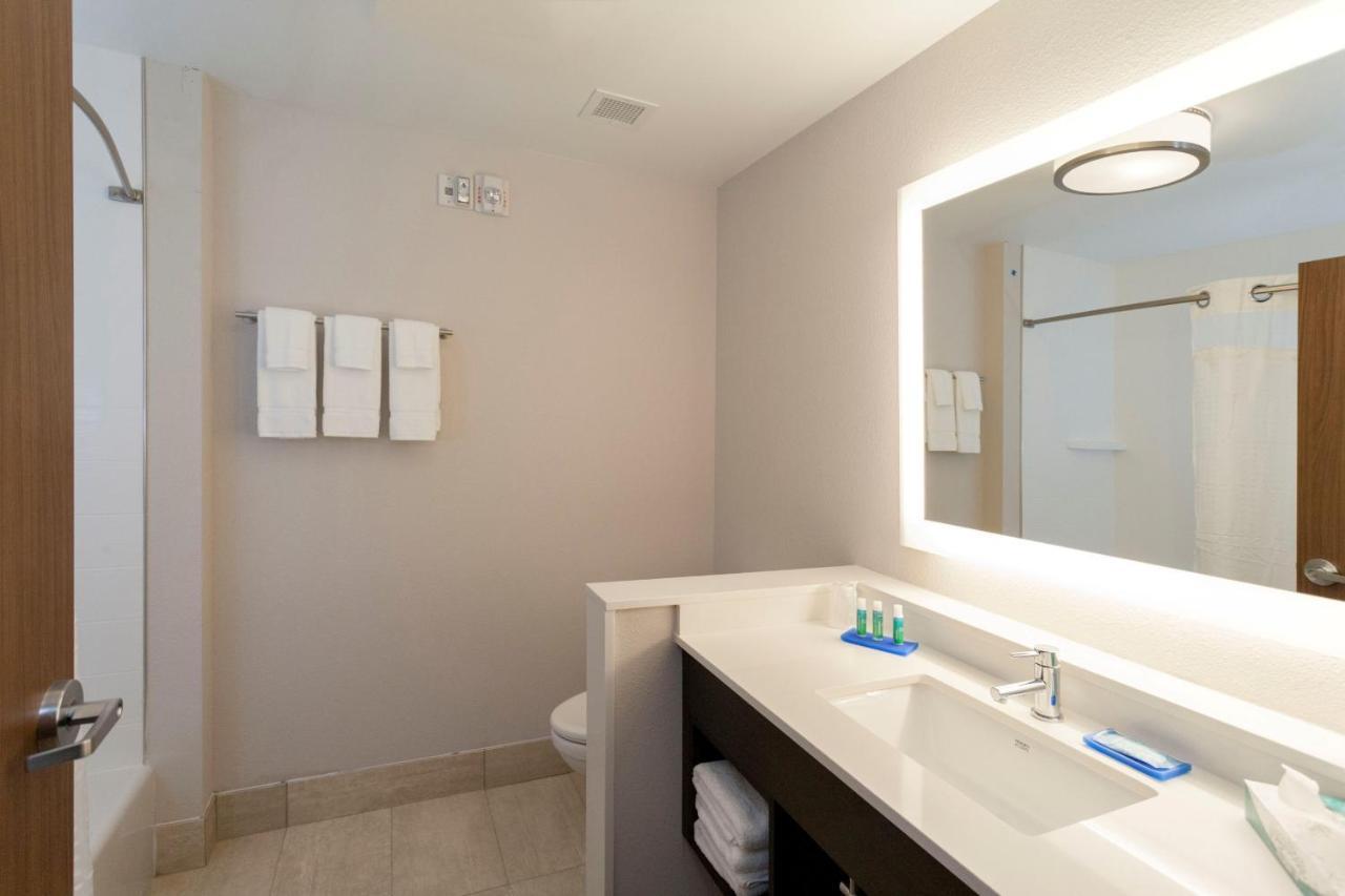 Holiday Inn Express - Blair By Ihg ภายนอก รูปภาพ